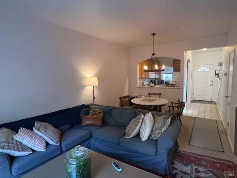 Living - 20 Bridgegate Way, Napa, CA 94559 photo 1 of 3