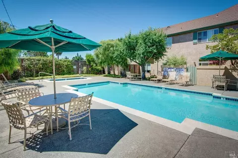 Exterior - 20 Bridgegate Way, Napa, CA 94559 photo 7 of 8