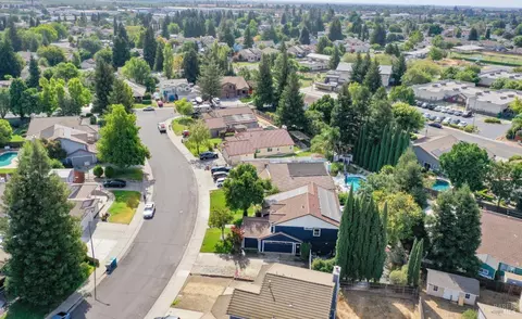 View/Area - 635 Hansen Ct, Dixon, CA 95620 photo 3 of 3