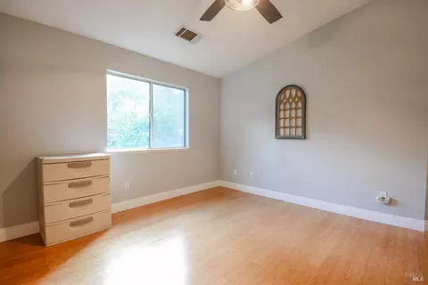 Bedroom - 635 Hansen Ct, Dixon, CA 95620 photo 10 of 10