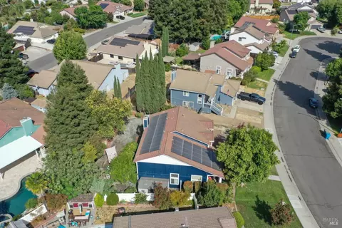 View/Area - 635 Hansen Ct, Dixon, CA 95620 photo 1 of 3
