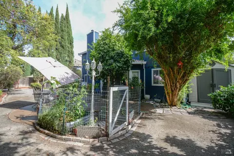 Exterior - 635 Hansen Ct, Dixon, CA 95620 photo 6 of 9