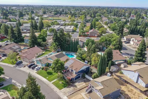 View/Area - 635 Hansen Ct, Dixon, CA 95620 photo 2 of 3