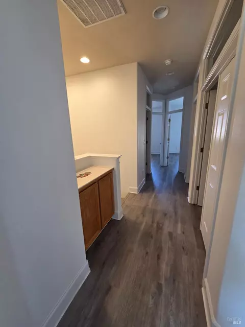 Entry Way - 7511 King Leopold Ct, Vallejo, CA 94591 photo 2 of 3