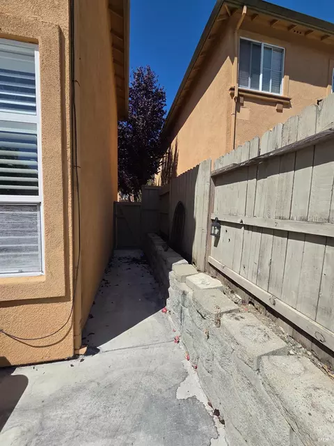 Exterior - 7511 King Leopold Ct, Vallejo, CA 94591 photo 8 of 8