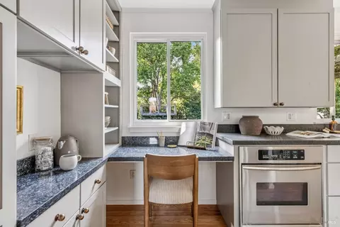 Kitchen - 74 Mohawk Ave, Corte Madera, CA 94925 photo 4 of 4