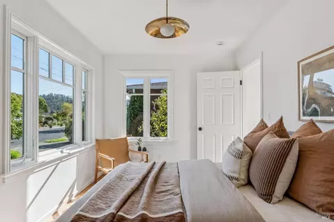 Bedroom - 74 Mohawk Ave, Corte Madera, CA 94925 photo 1 of 5