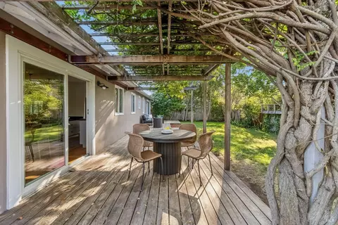 Exterior - 74 Mohawk Ave, Corte Madera, CA 94925 photo 4 of 5