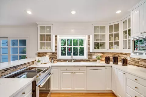 Kitchen - 852 2nd St E, Sonoma, CA 95476 photo 1 of 4