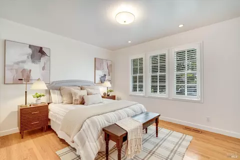Bedroom - 852 2nd St E, Sonoma, CA 95476 photo 1 of 4