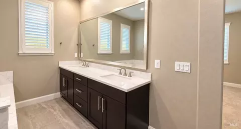 Bath - 1517 Hidden Creek Ln, Milpitas, CA 95035 photo 3 of 4