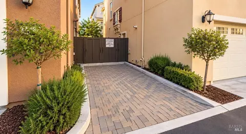 Exterior - 1517 Hidden Creek Ln, Milpitas, CA 95035 photo 8 of 8