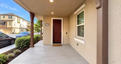 Exterior - 1517 Hidden Creek Ln, Milpitas, CA 95035 photo 5 of 8