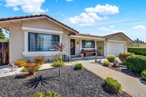 Exterior - 760 Stallion Cir, Fairfield, CA 94533 photo 7 of 38