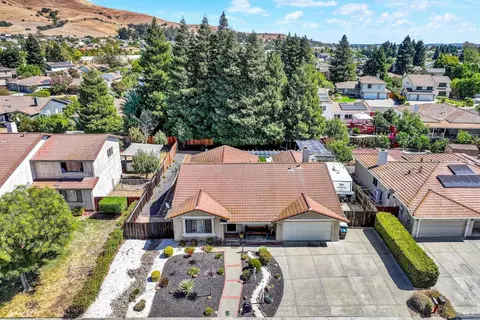 View/Area - 760 Stallion Cir, Fairfield, CA 94533 photo 3 of 4