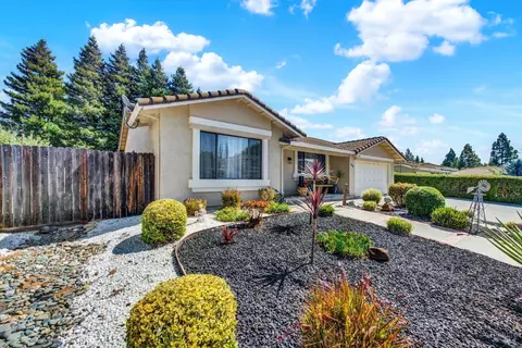 Exterior - 760 Stallion Cir, Fairfield, CA 94533 photo 5 of 38