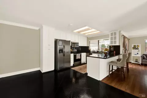 Kitchen - 760 Stallion Cir, Fairfield, CA 94533 photo 4 of 9