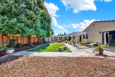 Exterior - 760 Stallion Cir, Fairfield, CA 94533 photo 31 of 38