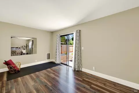 Living - 760 Stallion Cir, Fairfield, CA 94533 photo 8 of 8