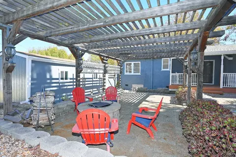 Exterior - 449 Cedar St, Vallejo, CA 94591 photo 7 of 13