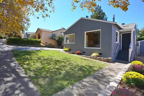 Exterior - 449 Cedar St, Vallejo, CA 94591 photo 2 of 13