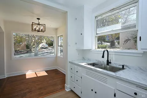 Kitchen - 449 Cedar St, Vallejo, CA 94591 photo 4 of 4