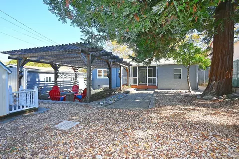 Exterior - 449 Cedar St, Vallejo, CA 94591 photo 6 of 13