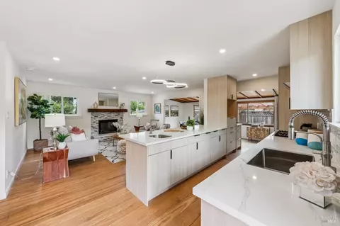 534 Rowland Blvd, Novato, CA 94947