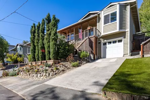 8316 Trenton Rd, Forestville, CA 95436