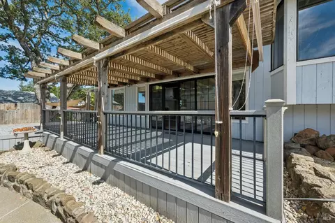 Exterior - 1203 Alberca Rd, Sonoma, CA 95476 photo 5 of 8