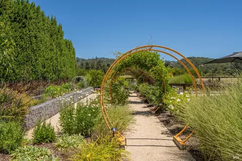 Exterior - 1265 Castle Rd, Sonoma, CA 95476 photo 7 of 9