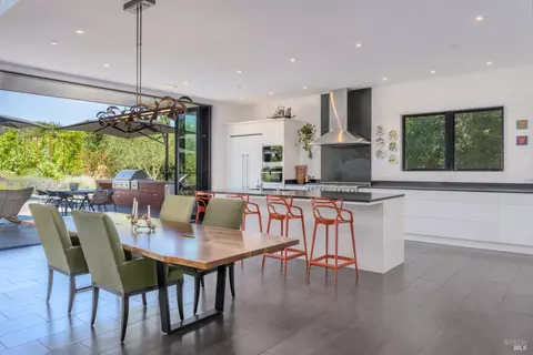 Dining - 1265 Castle Rd, Sonoma, CA 95476 photo 1 of 1