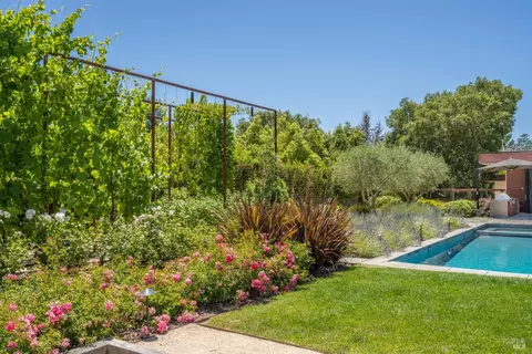 Exterior - 1265 Castle Rd, Sonoma, CA 95476 photo 5 of 9