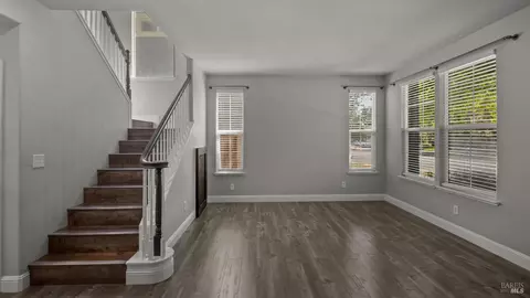 Living - 1116 Valley Glen Dr, Dixon, CA 95620 photo 1 of 4