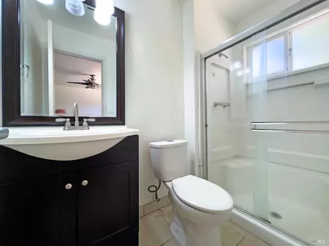 Bath - 1111 Modoc Dr, Santa Rosa, CA 95403 photo 1 of 1