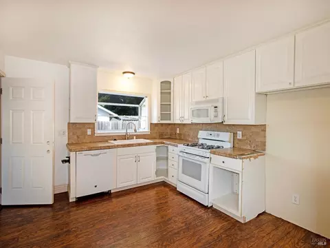 Kitchen - 1111 Modoc Dr, Santa Rosa, CA 95403 photo 1 of 1