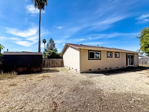 Exterior - 1111 Modoc Dr, Santa Rosa, CA 95403 photo 3 of 4