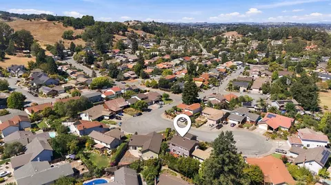 View/Area - 172 Clearview Ct, Petaluma, CA 94952 photo 4 of 7