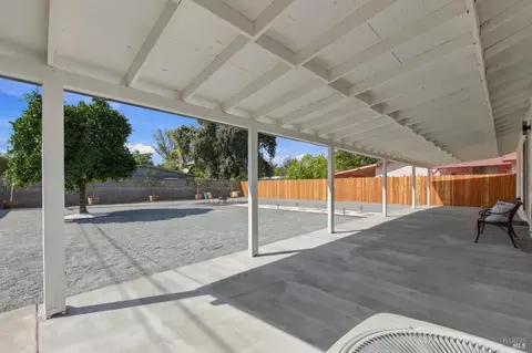 Exterior - 405 Priddy Dr, Dixon, CA 95620 photo 8 of 16