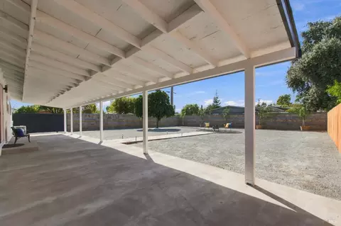 Exterior - 405 Priddy Dr, Dixon, CA 95620 photo 7 of 16