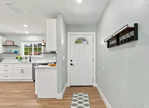 Entry Way - 405 Priddy Dr, Dixon, CA 95620 photo 1 of 6