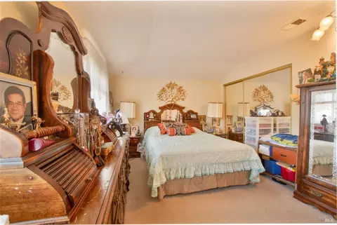 Bedroom - 185 Lexington Dr, Vallejo, CA 94591 photo 3 of 7