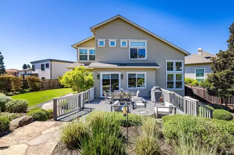 3726 Cannes Pl, Santa Rosa, CA 95403
