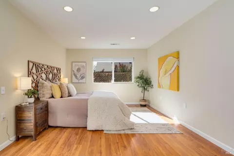 Bedroom - 7 Temelec Cir, Sonoma, CA 95476 photo 2 of 7