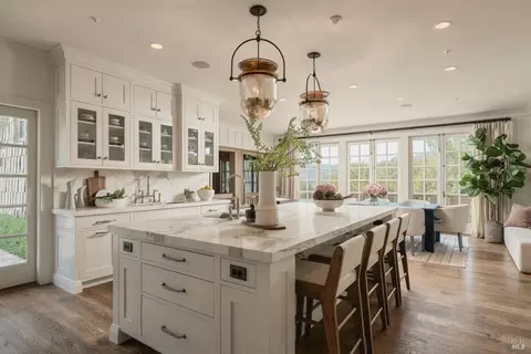 Kitchen - 126 Winding Way, Ross, CA 94957 photo 4 of 5