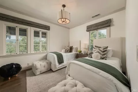 Bedroom - 126 Winding Way, Ross, CA 94957 photo 8 of 8