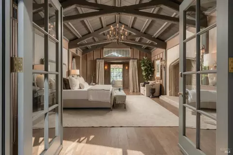 Bedroom - 126 Winding Way, Ross, CA 94957 photo 1 of 8