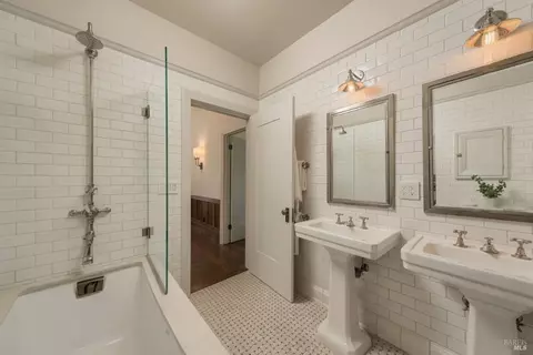 Bath - 126 Winding Way, Ross, CA 94957 photo 5 of 5