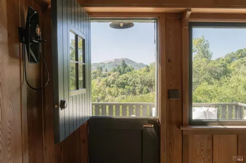 Entry Way - 126 Winding Way, Ross, CA 94957 photo 1 of 8