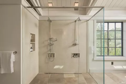 Bath - 126 Winding Way, Ross, CA 94957 photo 3 of 5